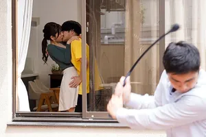 Bị người vợ vú ngon của tiền bối gạ địt